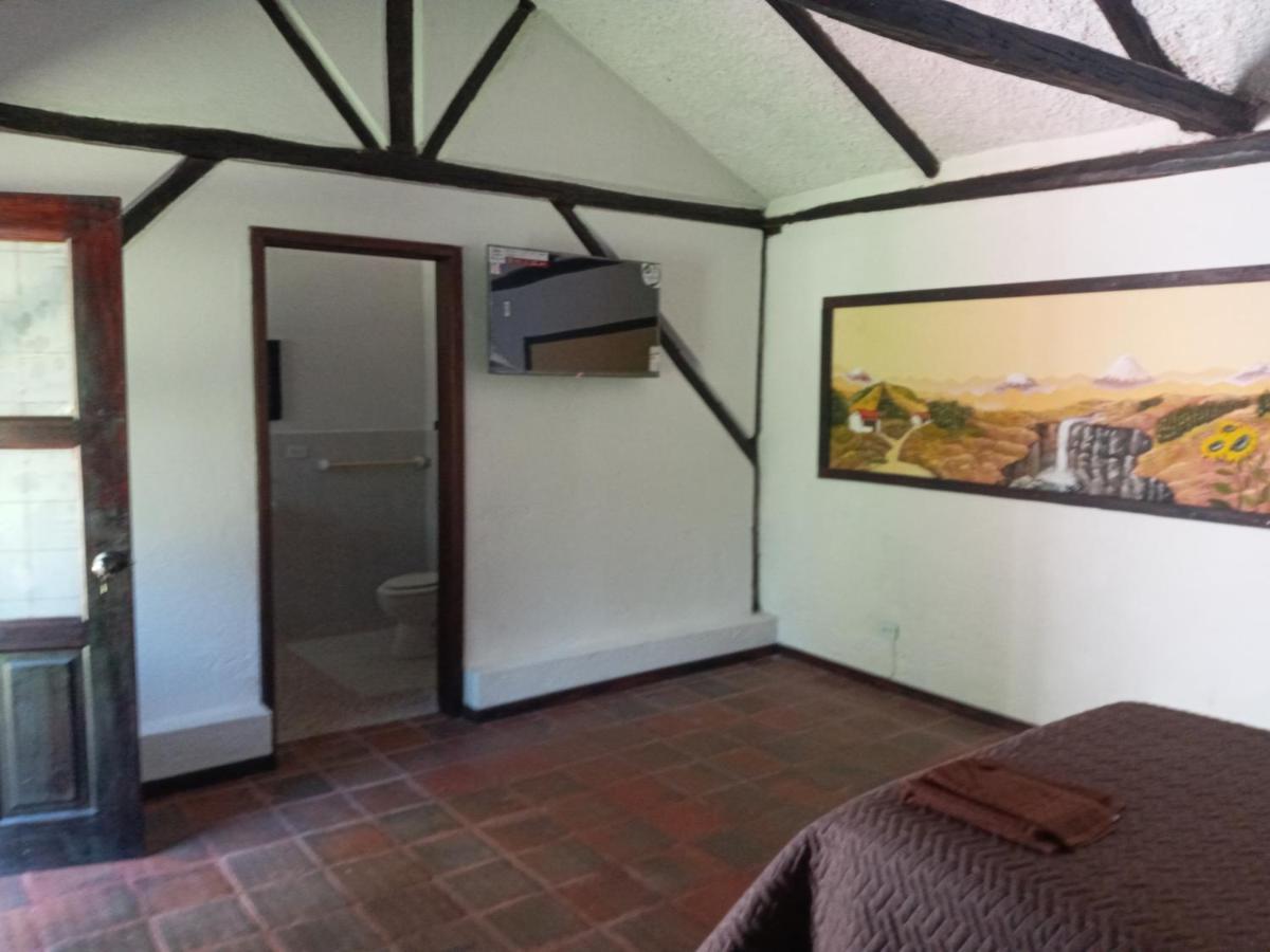 Quinta Los Eucaliptos Villa Quito Dış mekan fotoğraf